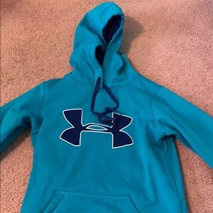 Under Armor sweatshirt